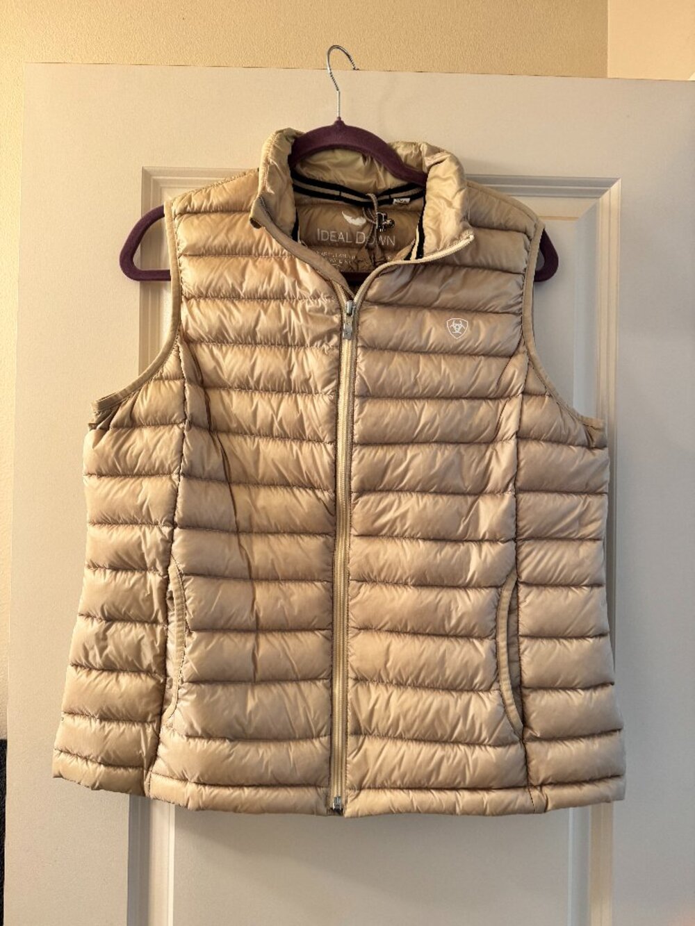 Women's Ariat Puffer Vest Size Large